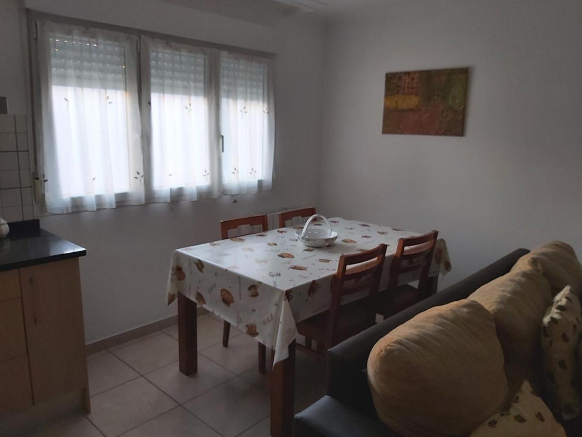포브라 도 카라미냘 Apartamento En Zona Costera, Muy Cerquita De La Playa 아파트 외부 사진